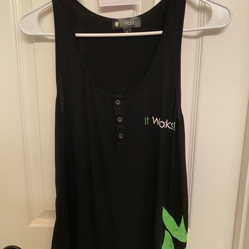 ItWorks Crazy Wrap Thing Racerback Tank